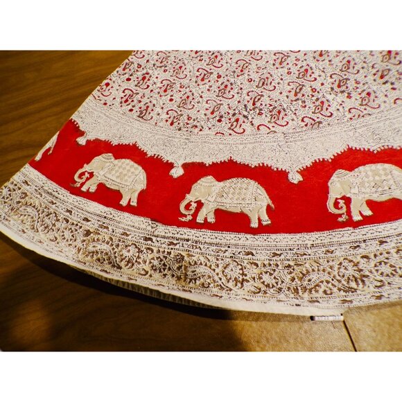 Vtg Kalamkari 60" Round Table Cloth Hand-Printed Red & White Elephants  India - Picture 3 of 6